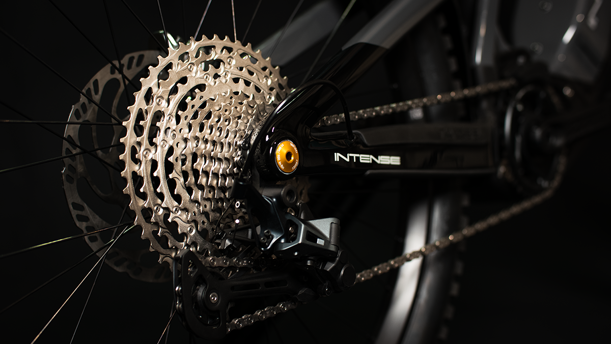 Tazer MX Carbon Ebike - Pro Build - Gray - S/M